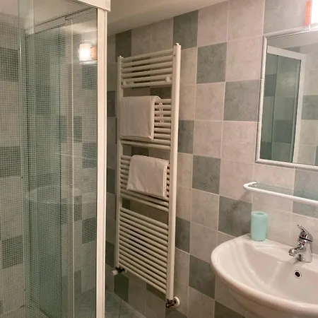 מלון Le Chemin De La Luge הונה